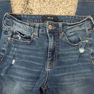 Aero blue knee ripped jeans!